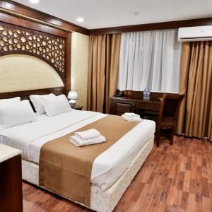 Hotel Orient Star Varahsha