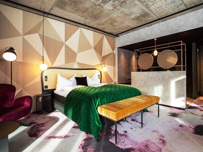 Hotel Hide