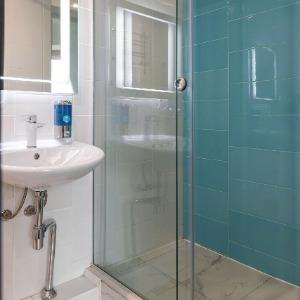 Hotel Izzzi 3* on Vladimirskaya