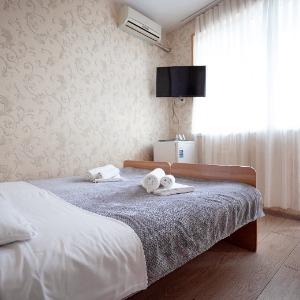 Rich Hotel