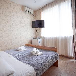 Rich Hotel