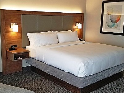 Гостиница Holiday Inn Express And Suites Columbus