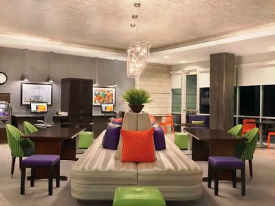 Гостиница Home2 Suites North / Near The Domain