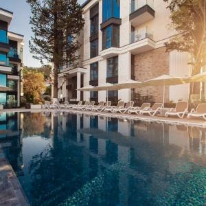 Apart-Hotel Luchezarniy Resort Premium