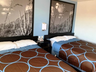 Hotel Super 8 By Wyndham Phoenix West