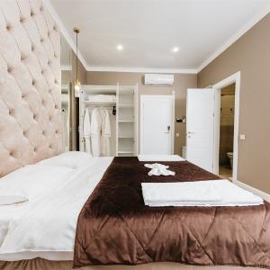 Hotel Monarch