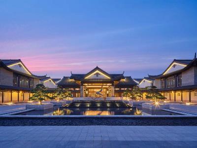 Гостиница Doubletree By Hilton Yancheng Dayangwan