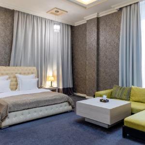 Hotel 1000 and 1 night