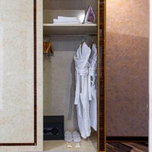 Hotel 1000 and 1 night