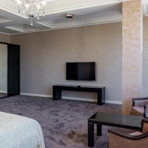 Hotel 1000 and 1 night