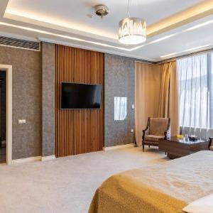 Hotel 1000 and 1 night