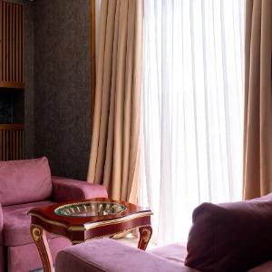 Hotel 1000 and 1 night