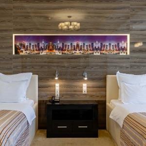Hotel 1000 and 1 night