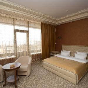 Hotel 1000 and 1 night