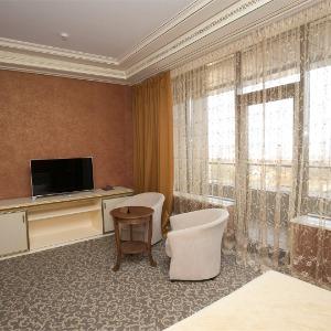 Hotel 1000 and 1 night