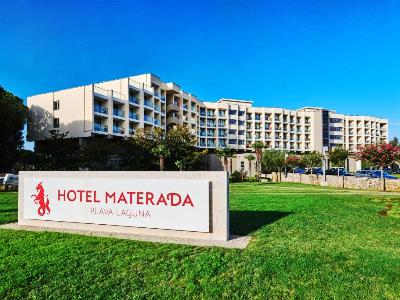 Hotel Laguna Materada
