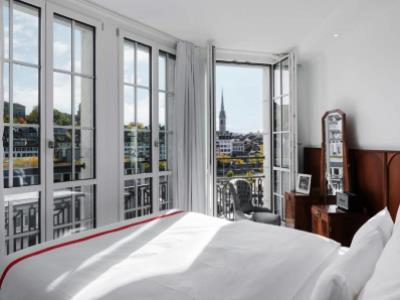 Гостиница Ruby Mimi Hotel And Bar