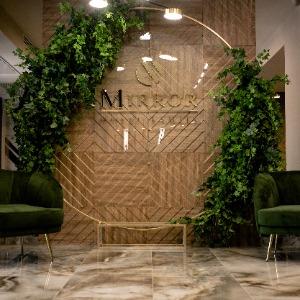 Гостиница Миррор Фэмили