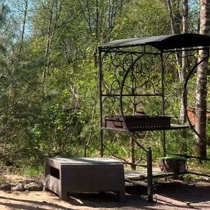 Hotel Rai v Shalashe v Svetlom