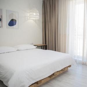 Hotel Silence