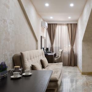 Alcont Hotel