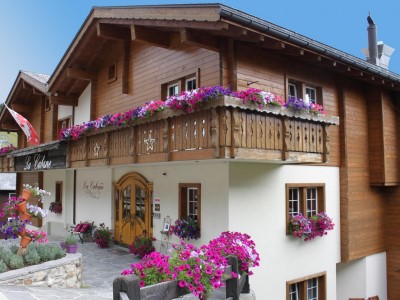 Hotel La Cabane
