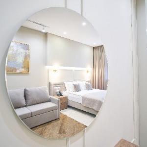 Hotel Mirror Light Residence