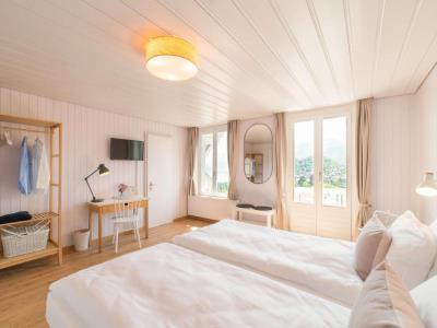 Гостиница La Belle Vue  Boutique Hotel And Cafe