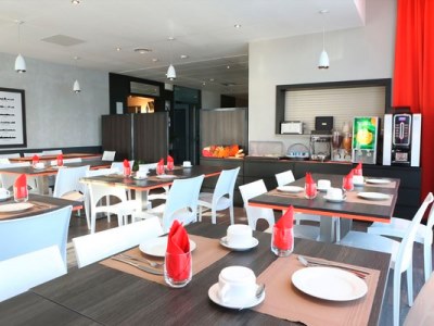 Гостиница Adonis Paris Sud