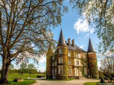 Гостиница Chateau D'Apigne
