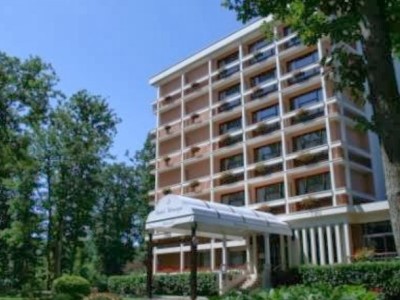 Гостиница Le Grand Monarque