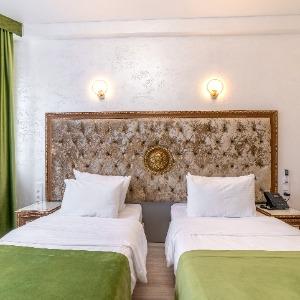 Hotel Senator Neolit (f. Astoria Neolit)