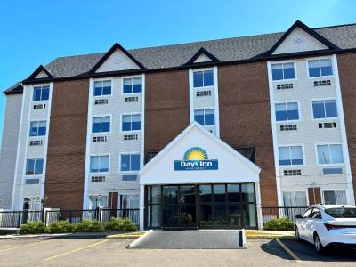 Гостиница Days Inn And Suites Wyndham Summerside