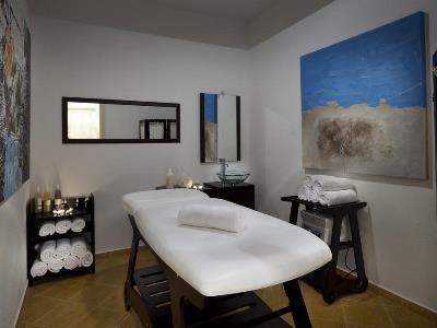 Гостиница Cala Ginepro Resort And Spa