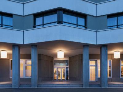 Гостиница Courtyard By Marriott Biel / Bienne