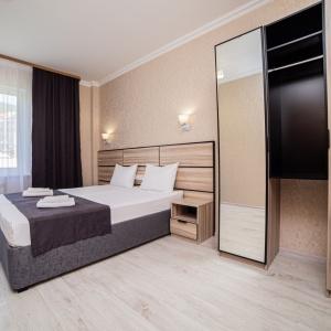 Hotel Noy+