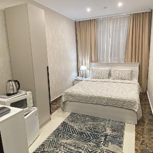 Lenina Hotel