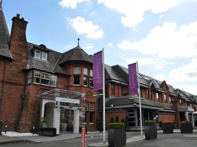 Гостиница The Glynhill Hotel And Spa