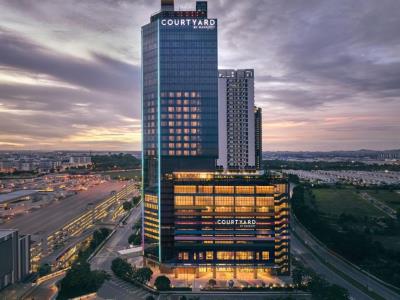 Гостиница Courtyard Setia Alam