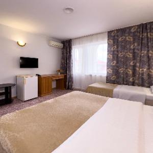 Hotel Chyornoe More