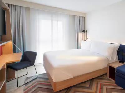 Гостиница Hampton By Hilton Celle