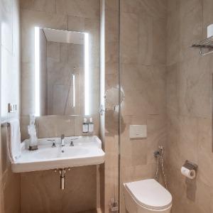 Hotel Hovard Club