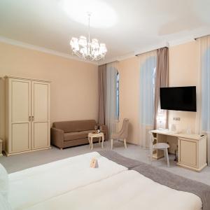 Russian Seasons Vyatskoye Village Spa Hotel 5*