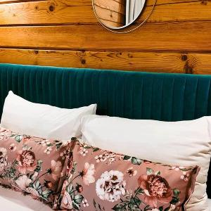 Hotel Vazuza Love