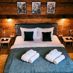 Hotel Vazuza Love