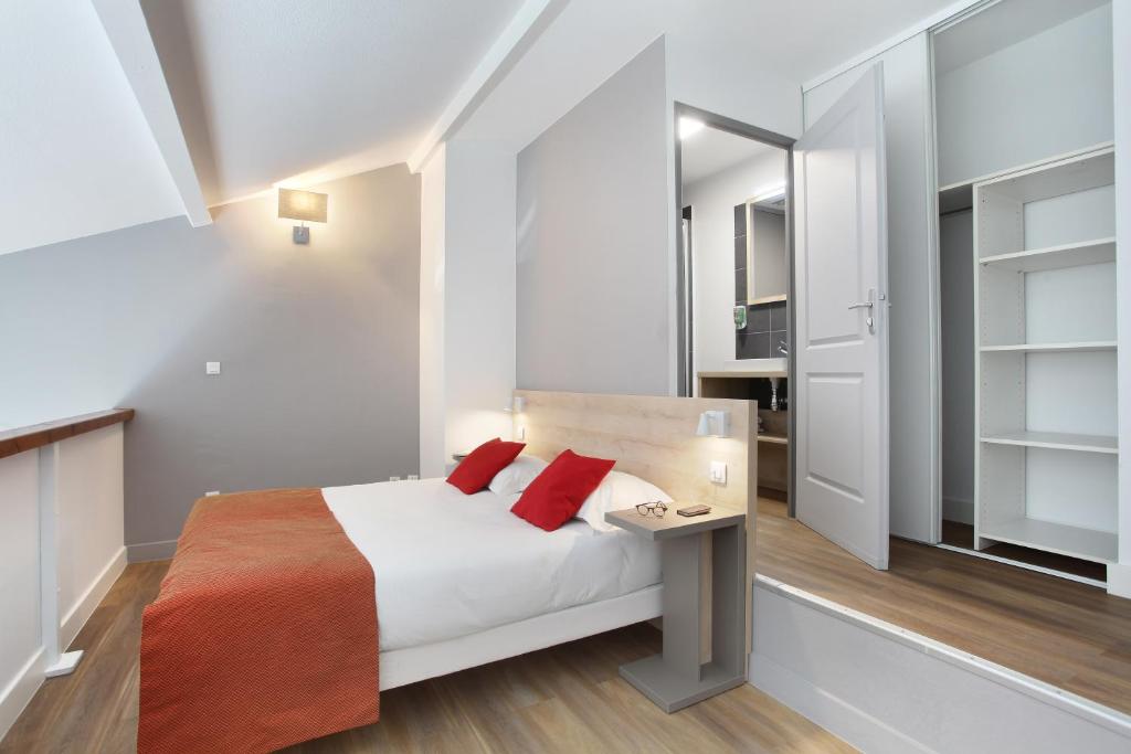 Гостиница Odalys City Le Clos De La Chartreuse