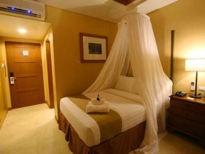 Hotel Crown Regency Prince Resort