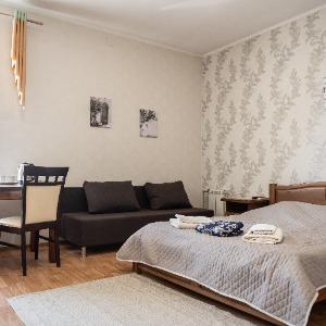 Hotel Lucky House