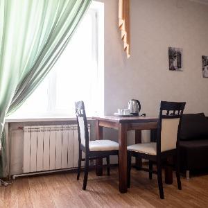 Hotel Lucky House