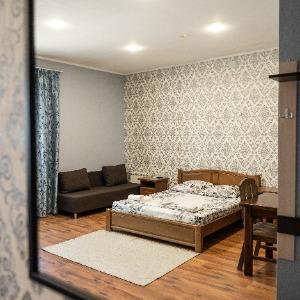 Hotel Lucky House